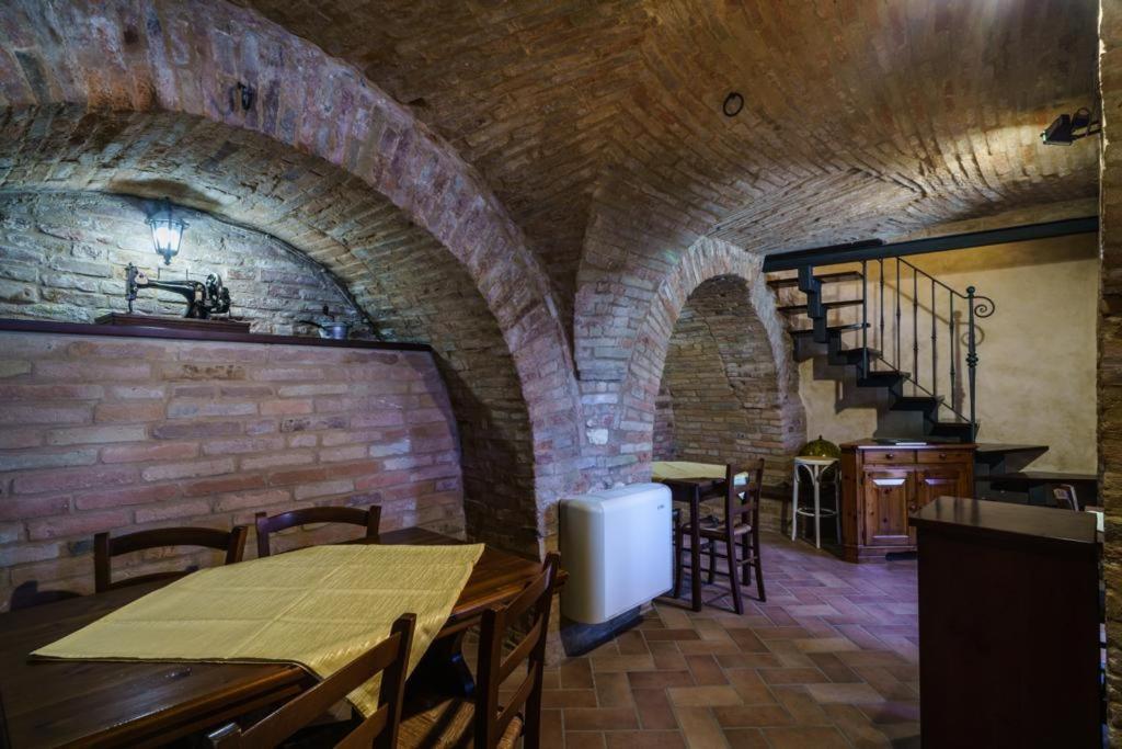 B&B La Locanda Del Serafino Sarnano Luaran gambar